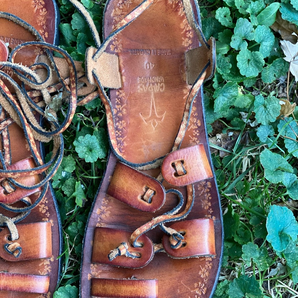Kristusky Classic Mitten Hippy Sandals - Gladiator- Size 8- Lace Up - New